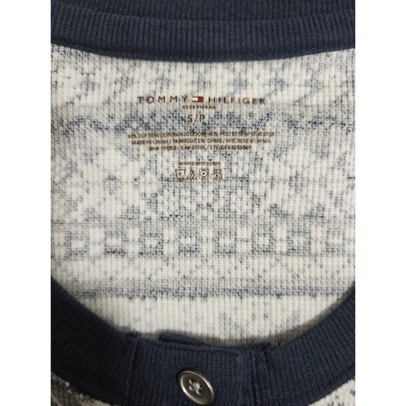 Tommy Hilfiger gray and white thermal long sleeve shirt size Small Snowflakes - Picture 6 of 11